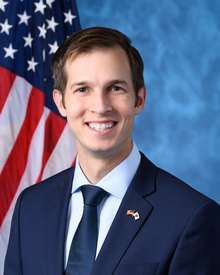 Official portrait of Rep. Jake Auchincloss