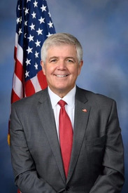 Official portrait of Rep. Cliff Bentz