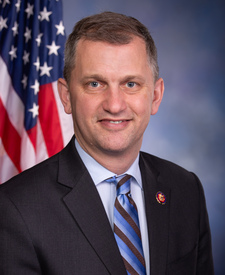 Official portrait of Rep. Sean Casten