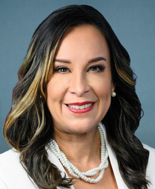 Official portrait of Rep. Monica De La Cruz