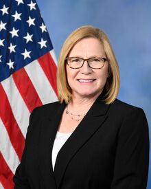 Official portrait of Rep. Michelle Fischbach