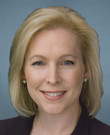 Official portrait of Sen. Kirsten E. Gillibrand