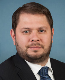 Official portrait of Sen. Ruben Gallego