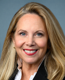 Official portrait of Rep. Laura Gillen