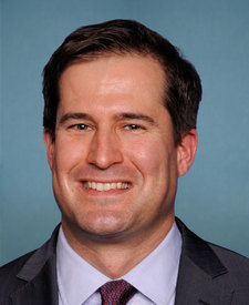 Official portrait of Rep. Seth Moulton