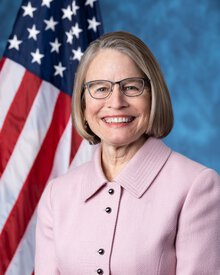 Official portrait of Rep. Mariannette Miller-Meeks