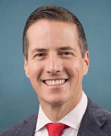 Official portrait of Sen. Bernie Moreno