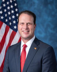 Official portrait of Rep. August Pfluger