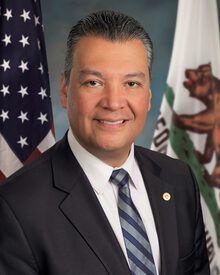 Official portrait of Sen. Alex Padilla