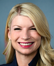 Official portrait of Rep. Brittany Pettersen