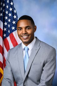 Official portrait of Rep. Ritchie Torres