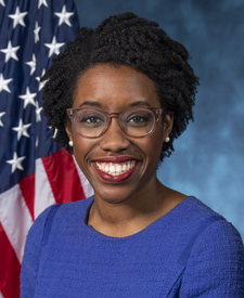 Official portrait of Rep. Lauren Underwood